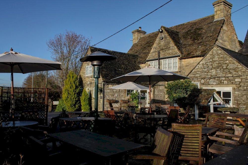 The Tollgate Inn Bradford-On-Avon Exterior photo